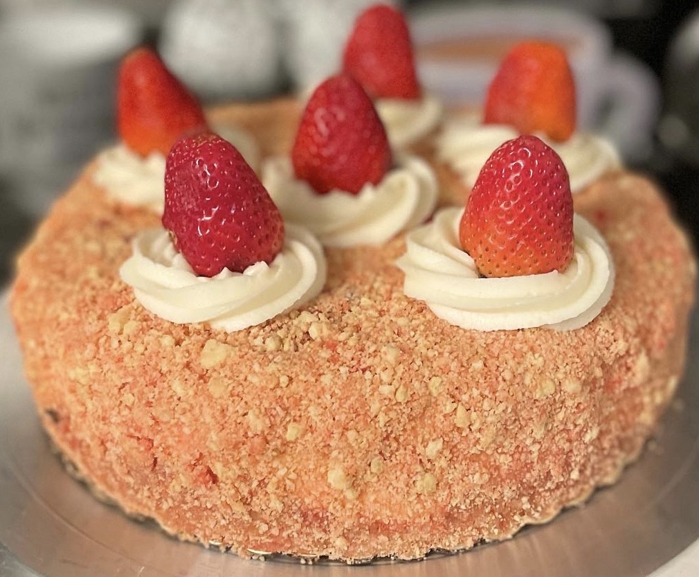 Strawberry Crunch Cheesecake